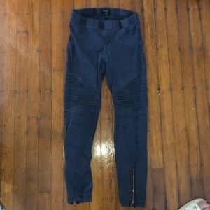 leggings with ribbing and zippers